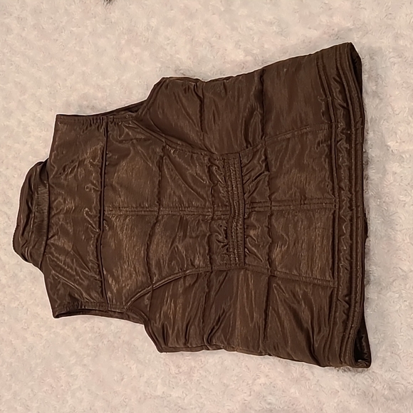 Vest - Picture 7 of 7